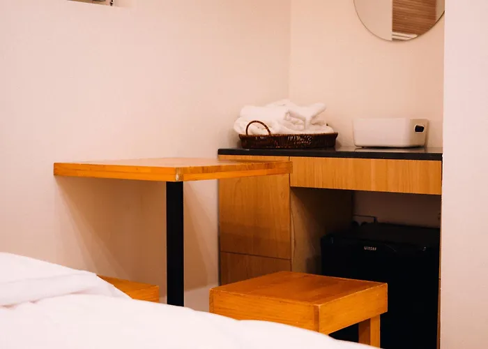 Aru In Motel